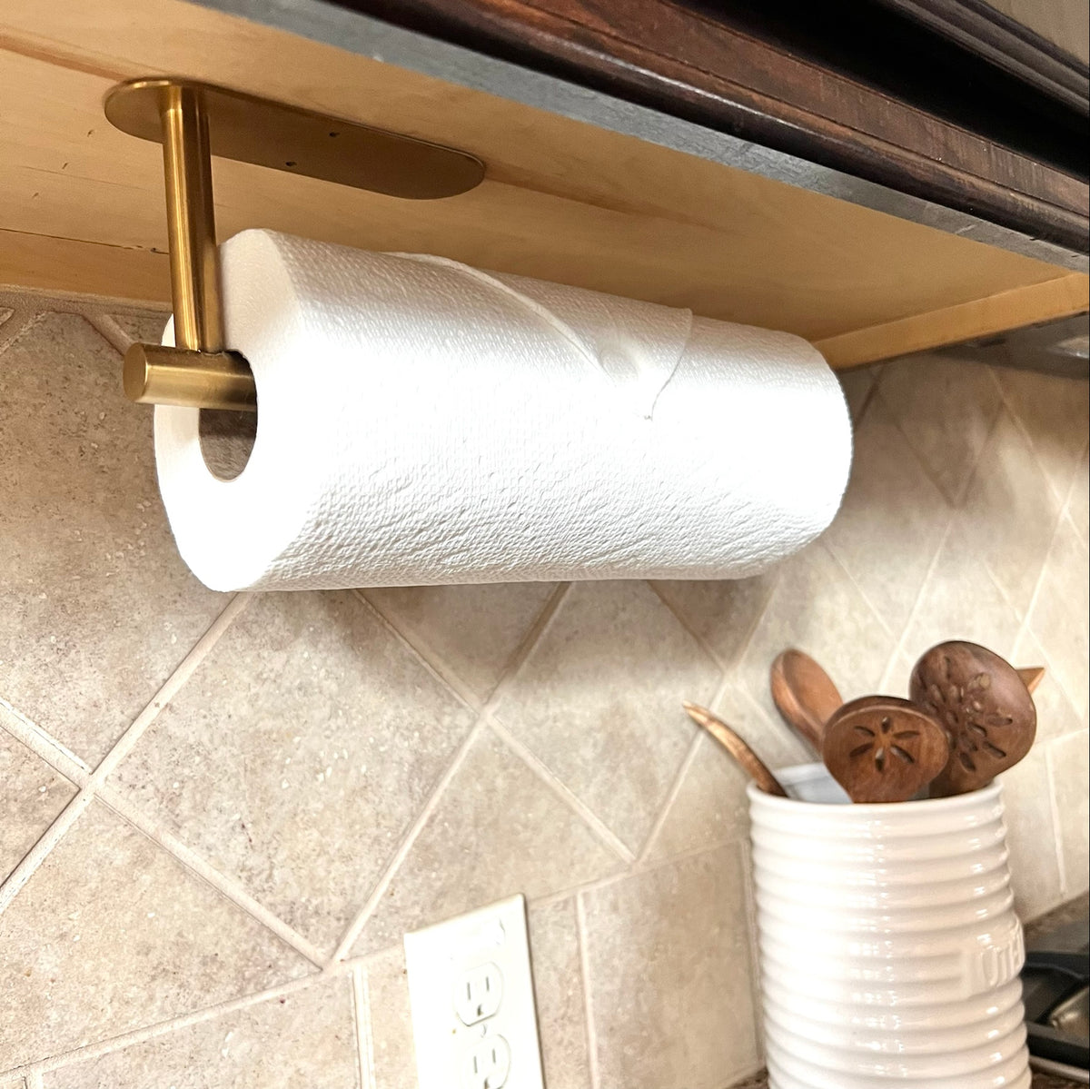 Under Cabinet Mount Paper Towel Holder