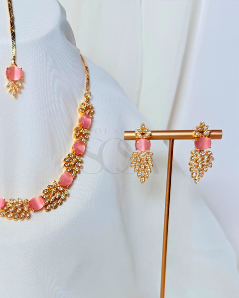 Zaria Set Gold – Aurelia Collection