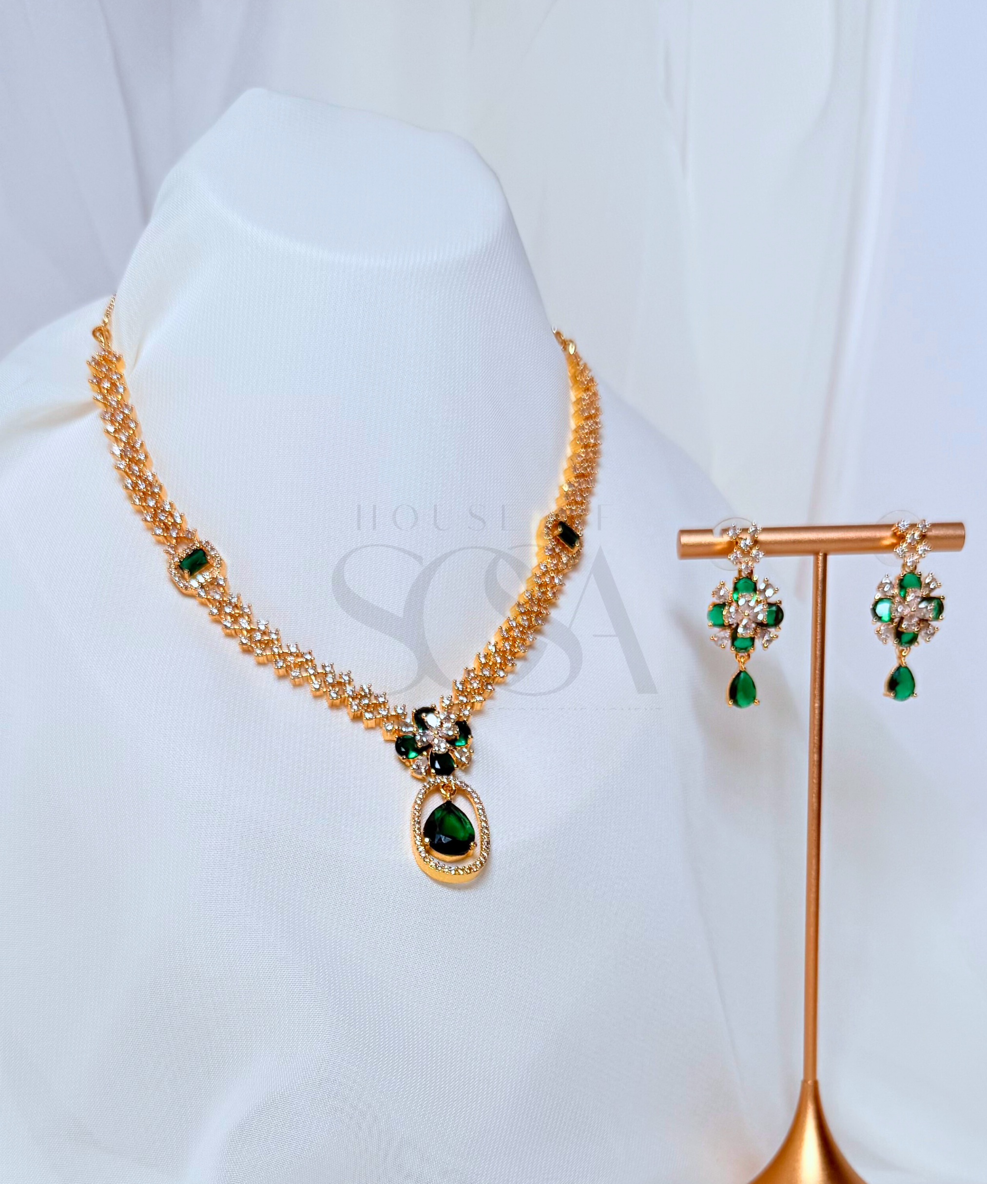 Sabine Set – Aurelia Collection