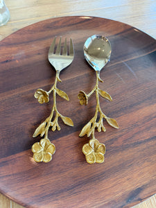 Floral Elegance Salad Server Set – Luxurious Stainless Steel Serving Utensils