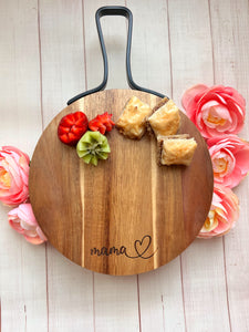 Mama serving/Cheese board.